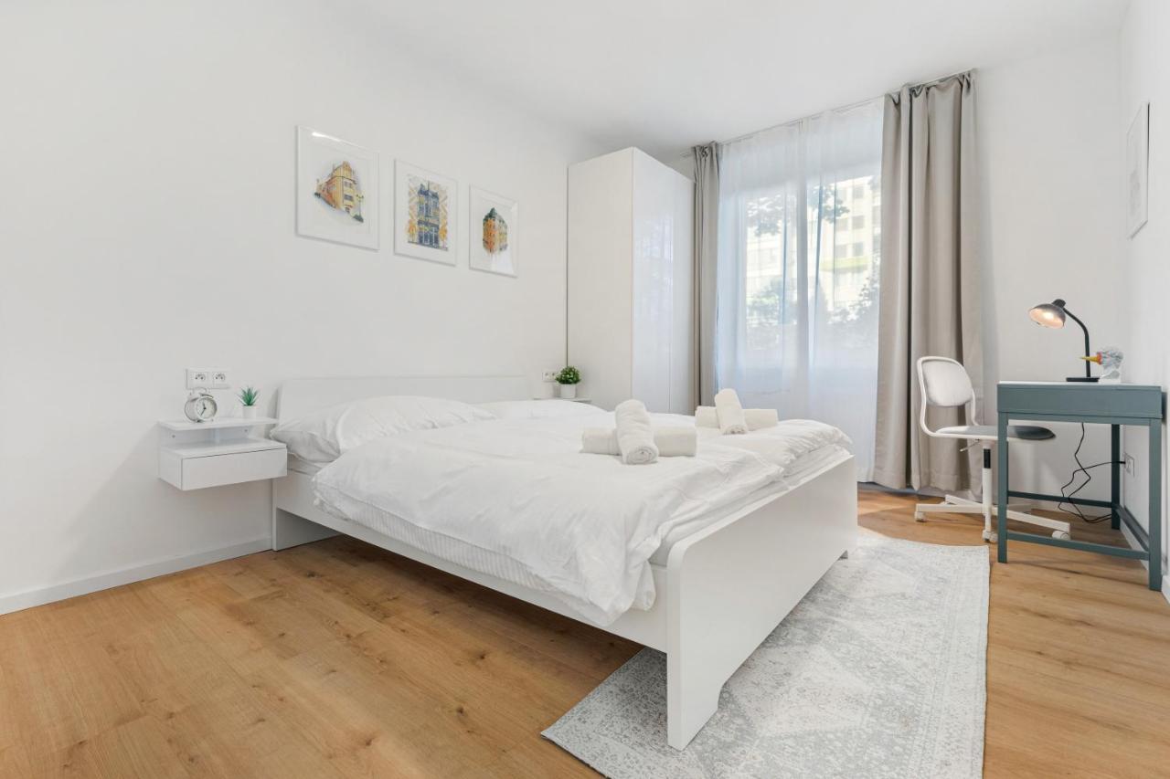 Bratislava Touch 2 Bedroom Apt Eksteriør bilde